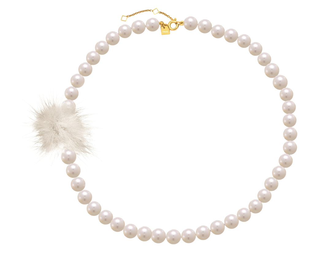 Cheek White Necklace | IZI