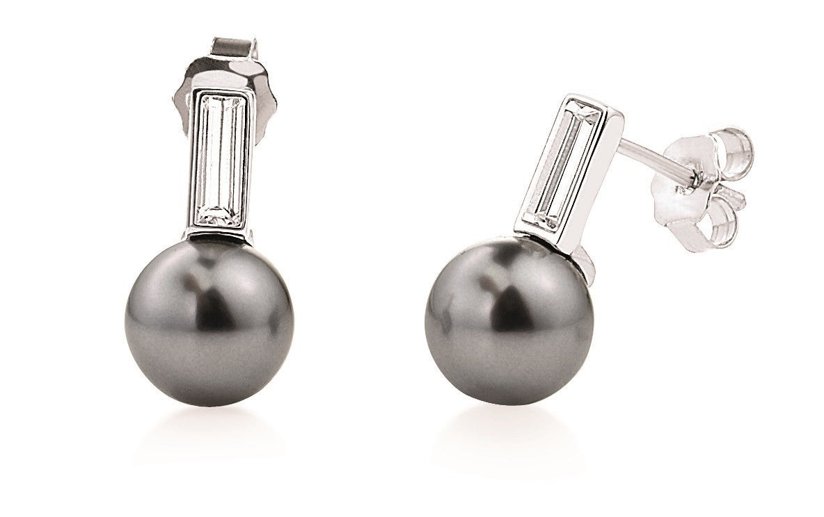 Moon River Short Tahitian Pearl & Baguette Stud Earrings | IZI