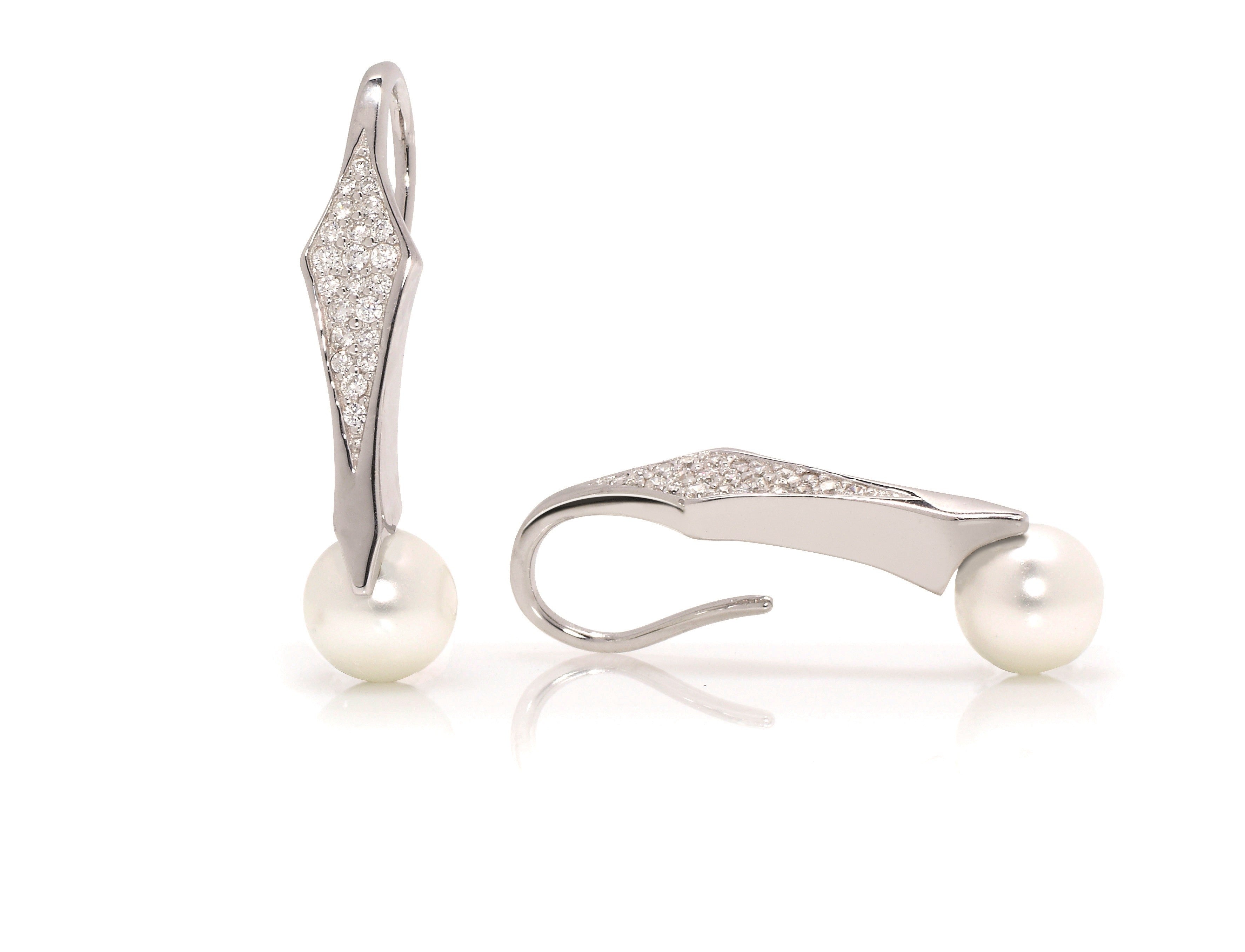 Scala Pearl & Pave Diamond Hook Earrings | IZI