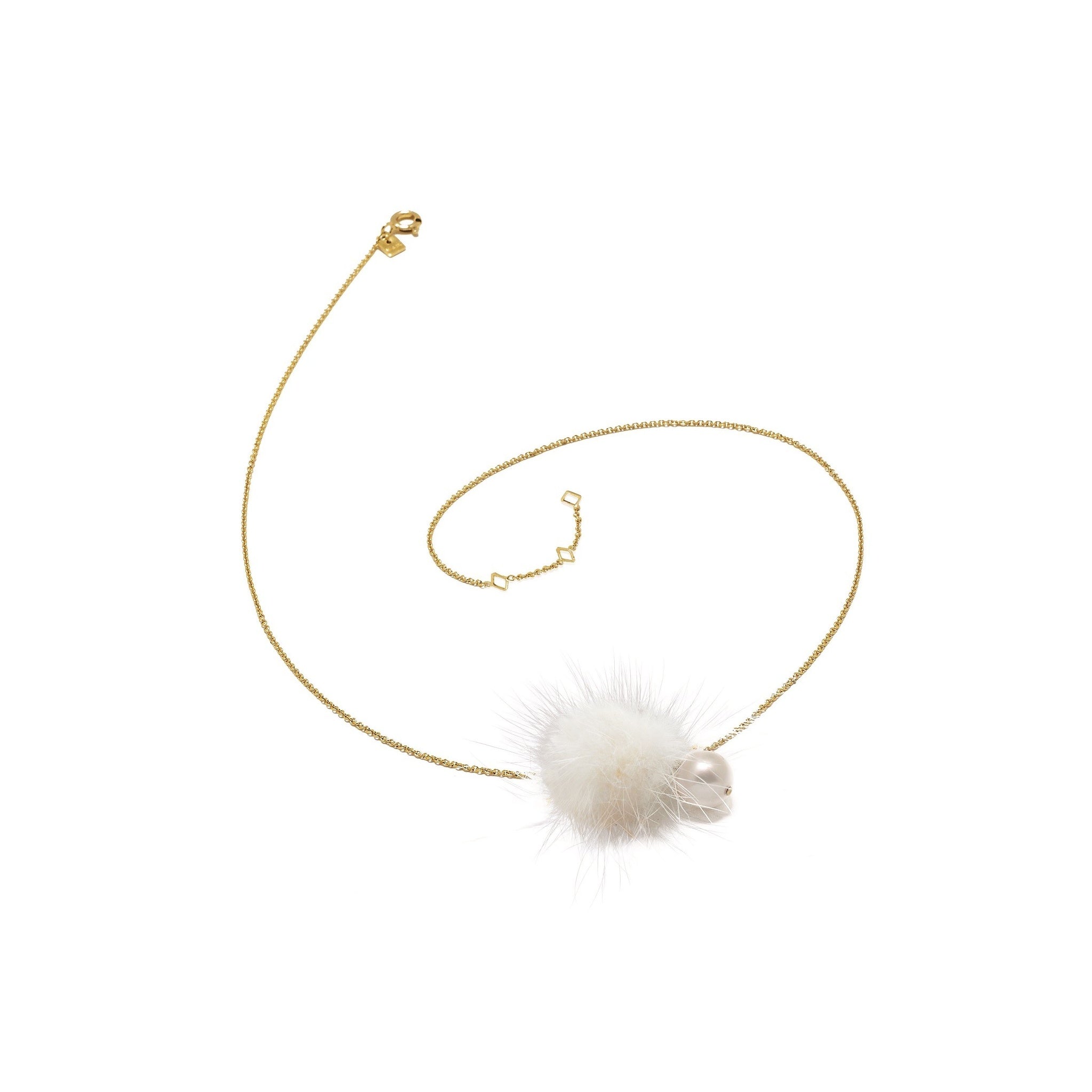 Cheek White Pendant | IZI