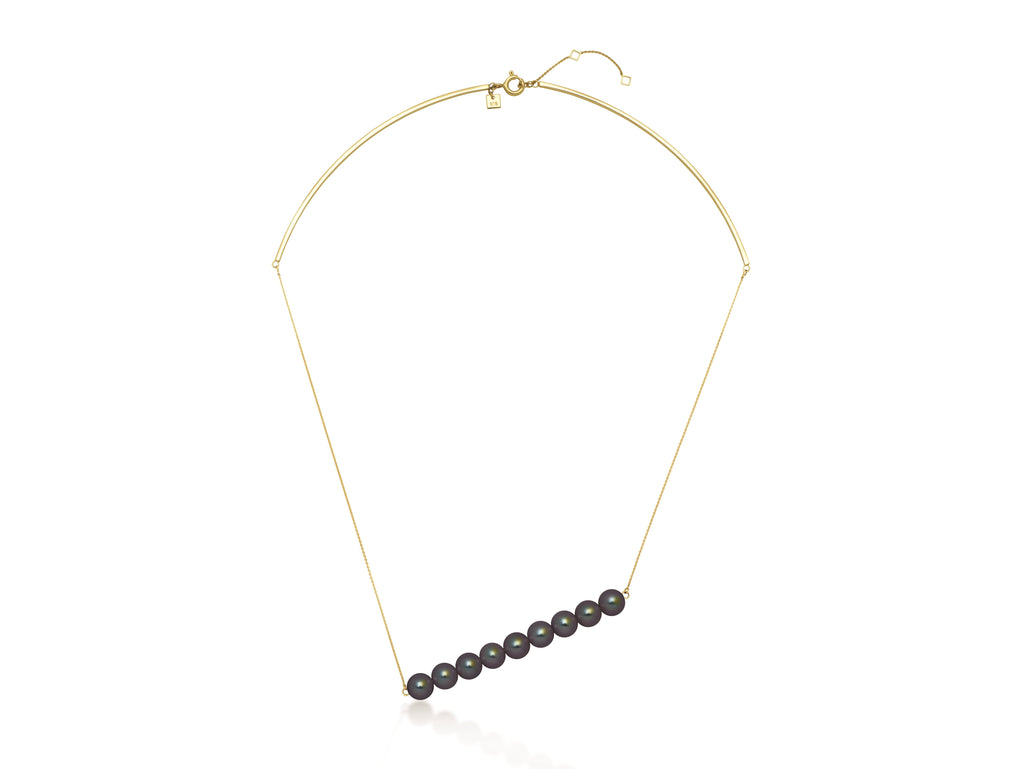 Hung Black Pendant | IZI